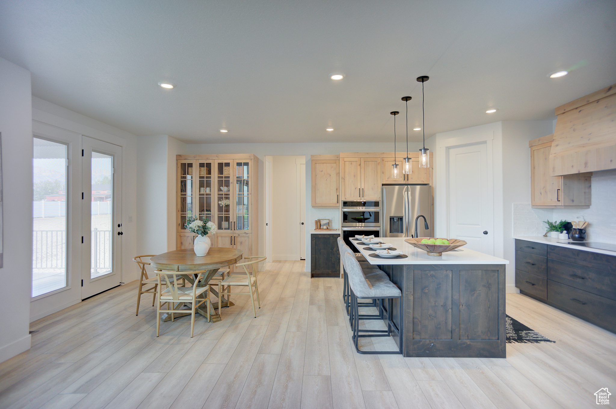 COWBOY ESTATES - Residential