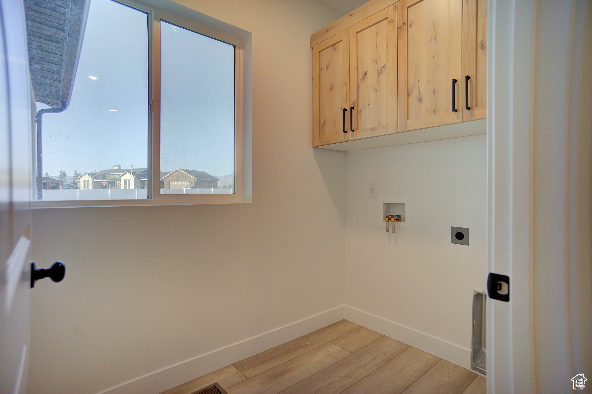 COWBOY ESTATES - Residential