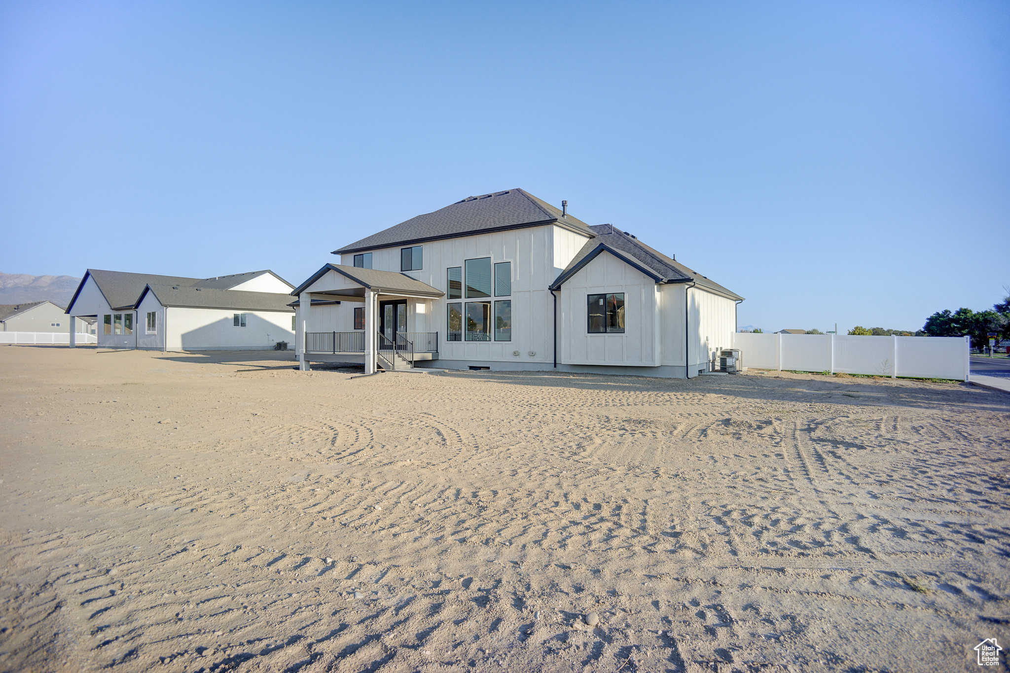 COWBOY ESTATES - Residential