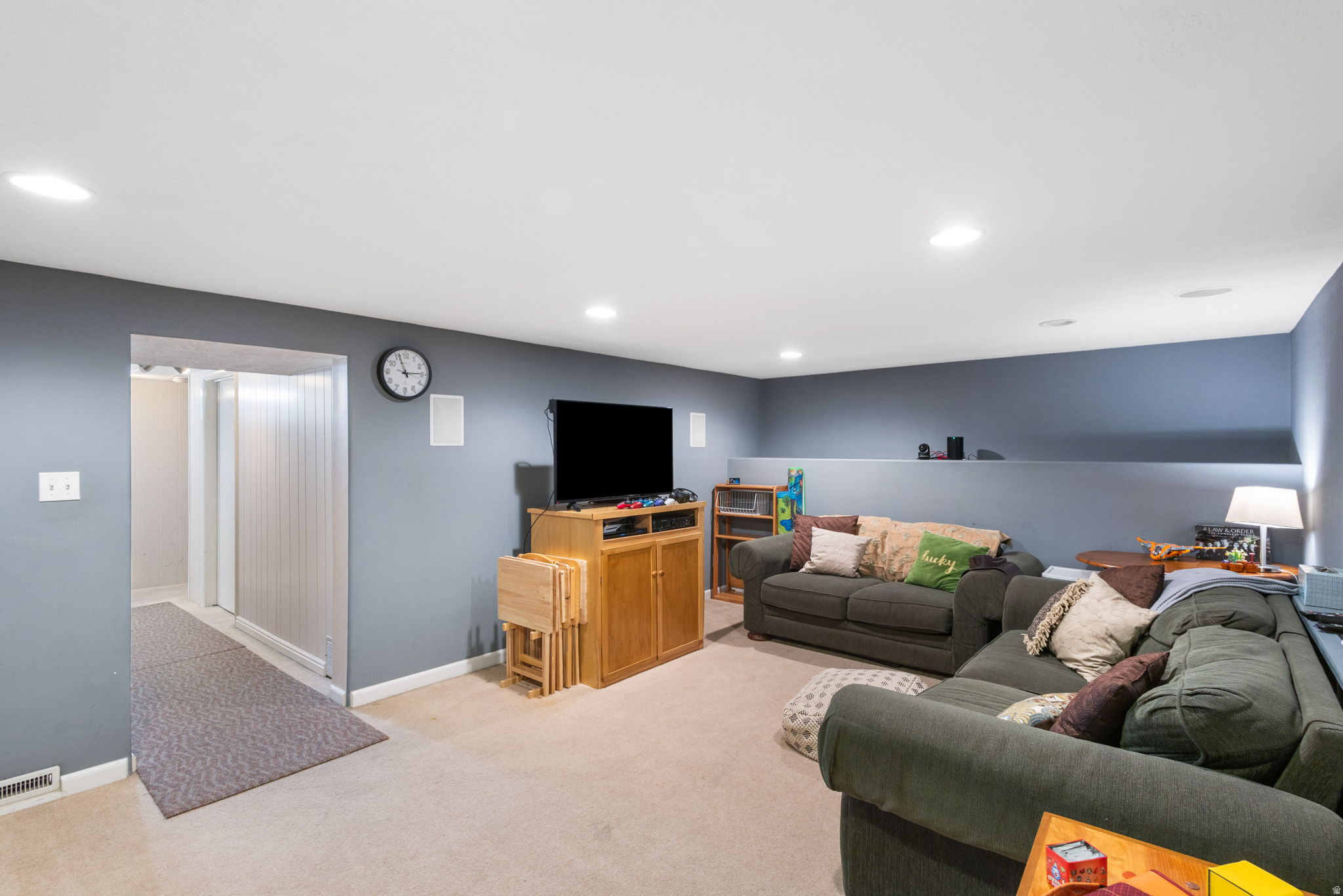 LYNN JEAN - Residential