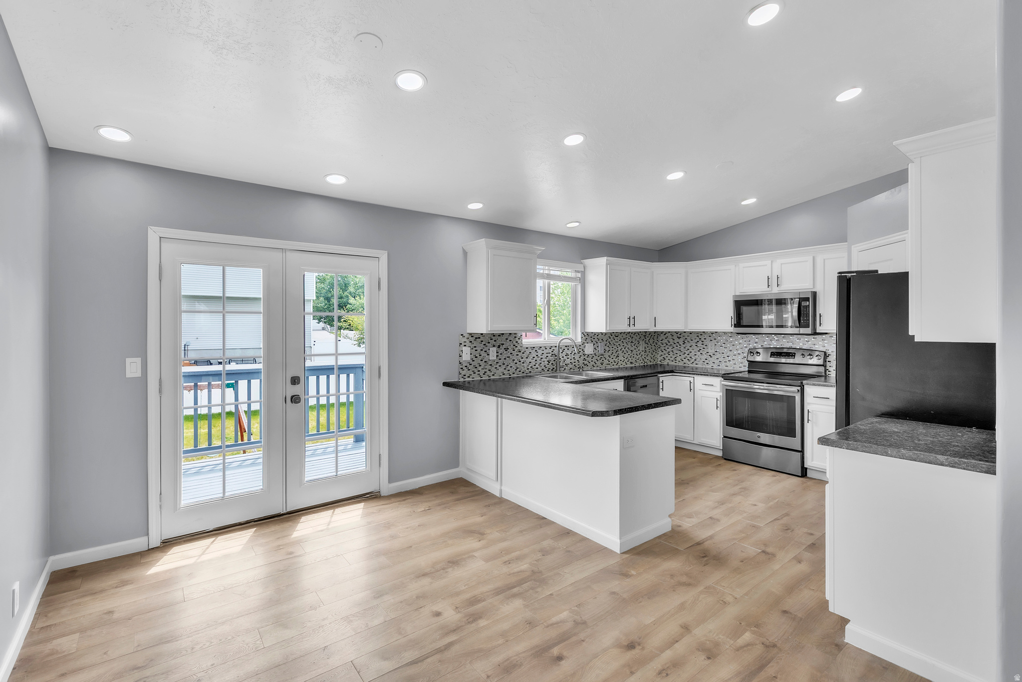 THE RIDGE - Residential