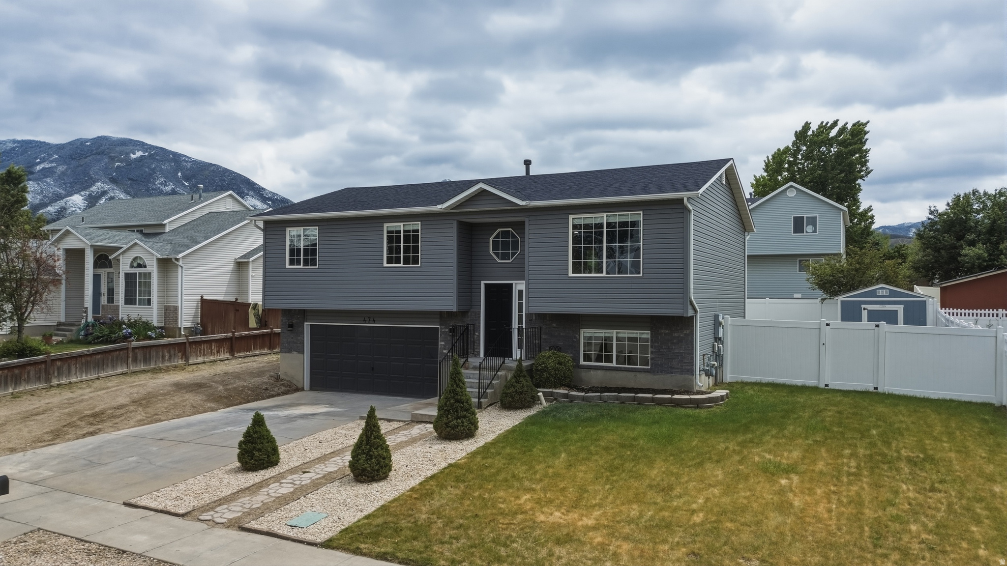 THE RIDGE - Residential