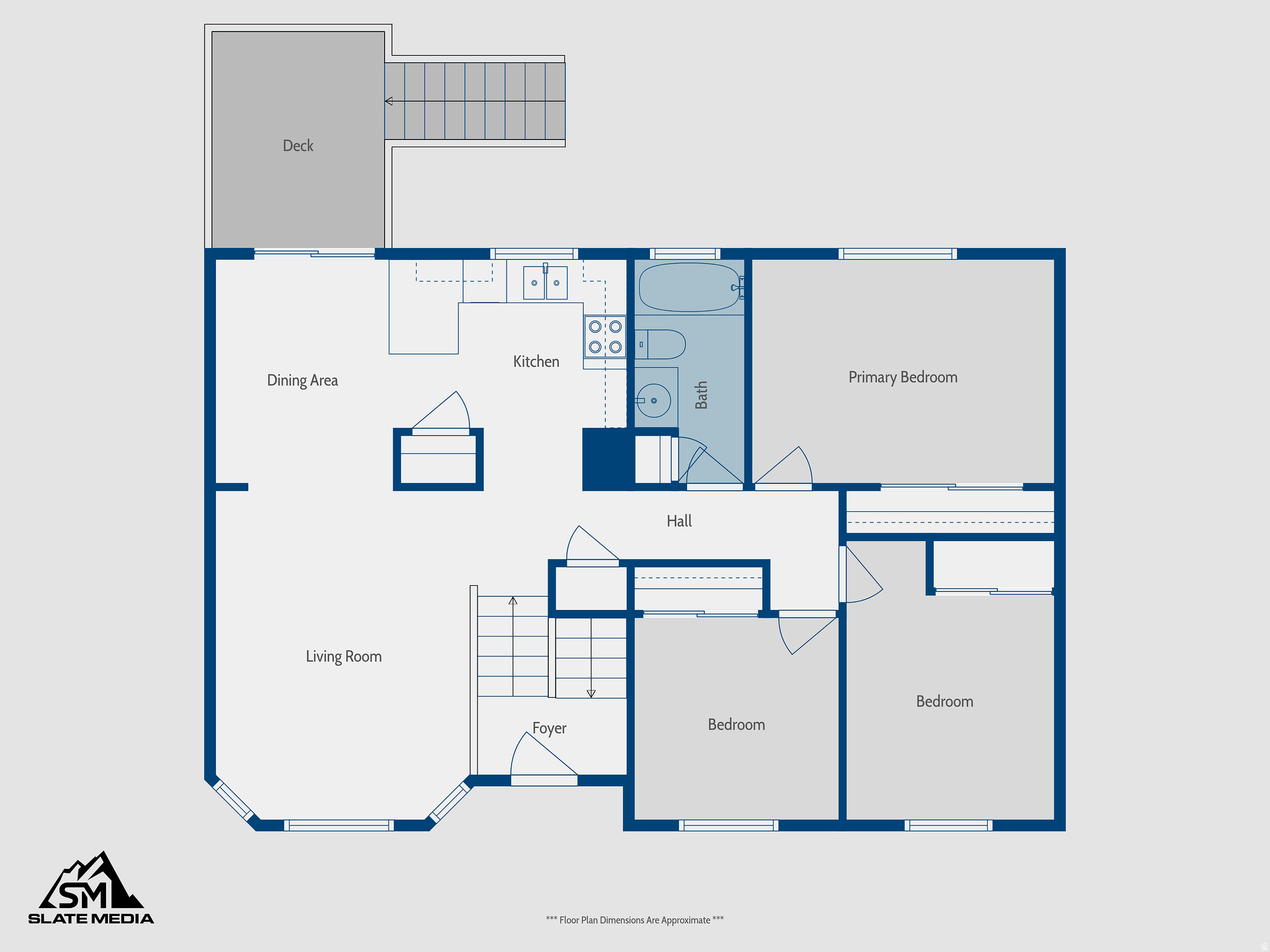 Main image without alt text