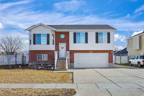 Photo of 4602 S 4000 W, Roy, UT 84067 (MLS # 2135189)