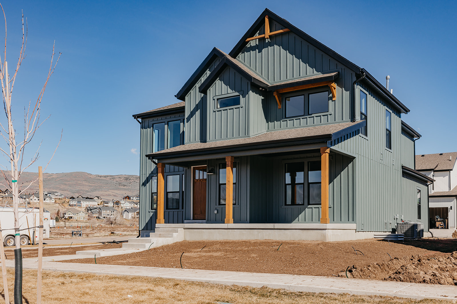 THE CROSSING - Residential