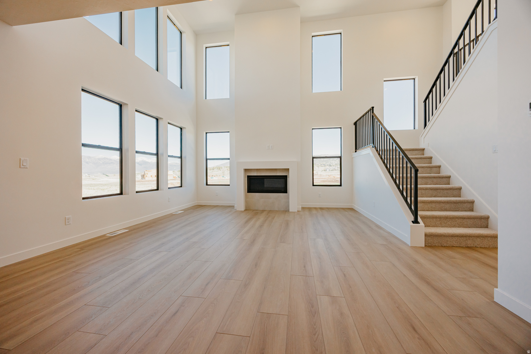 THE CROSSING - Residential