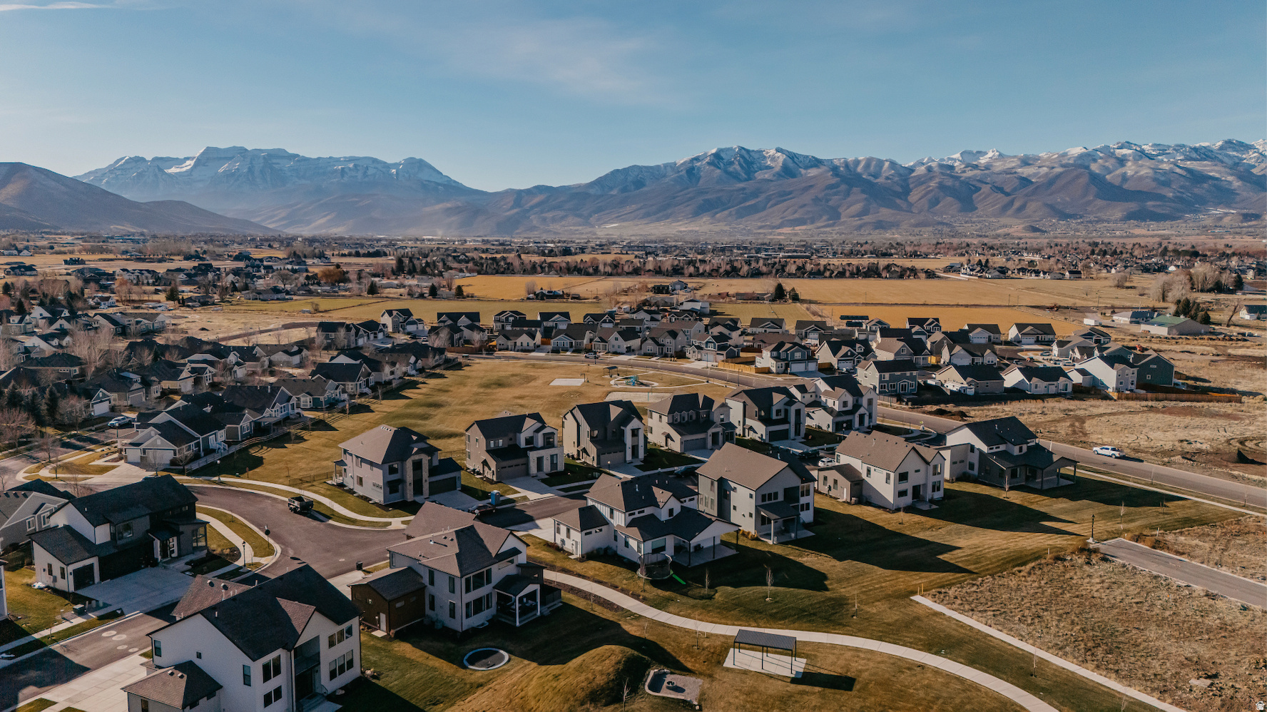 THE CROSSING - Residential