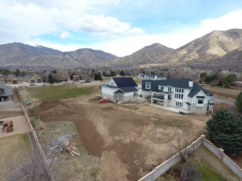 Tiny photo for 1354 S 800 E, Mapleton, UT 84664 (MLS # 2142607)