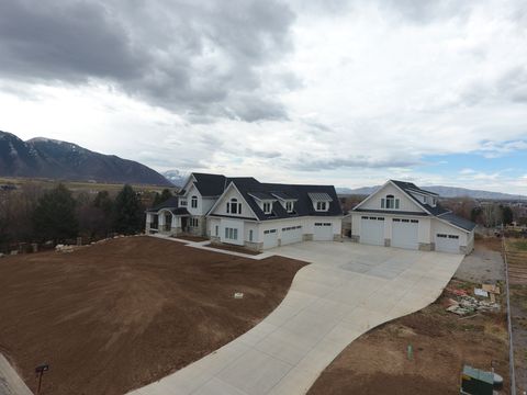 Tiny photo for 1354 S 800 E, Mapleton, UT 84664 (MLS # 2142607)