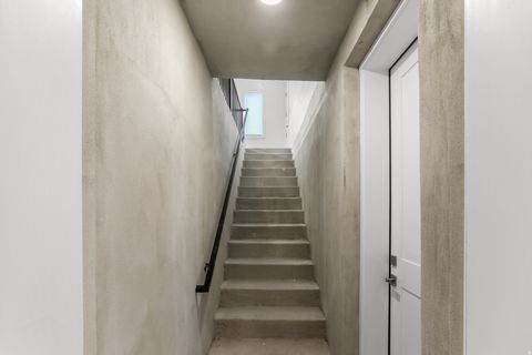 Tiny photo for 1354 S 800 E, Mapleton, UT 84664 (MLS # 2142607)