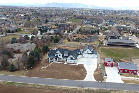 Tiny photo for 1354 S 800 E, Mapleton, UT 84664 (MLS # 2142607)