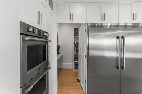 Tiny photo for 1354 S 800 E, Mapleton, UT 84664 (MLS # 2142607)