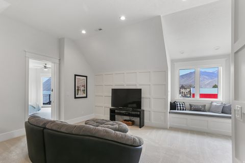 Tiny photo for 1354 S 800 E, Mapleton, UT 84664 (MLS # 2142607)