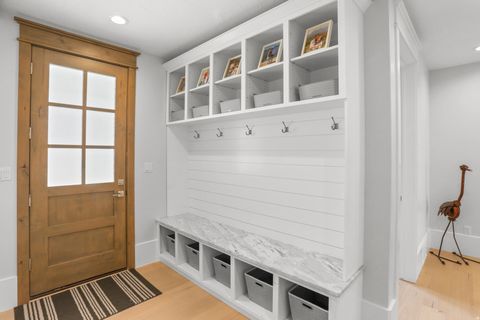 Tiny photo for 1354 S 800 E, Mapleton, UT 84664 (MLS # 2142607)