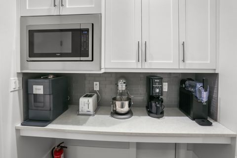 Tiny photo for 1354 S 800 E, Mapleton, UT 84664 (MLS # 2142607)