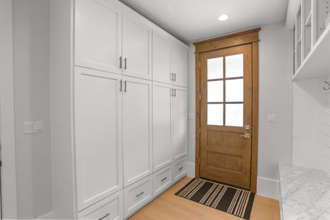 Tiny photo for 1354 S 800 E, Mapleton, UT 84664 (MLS # 2142607)