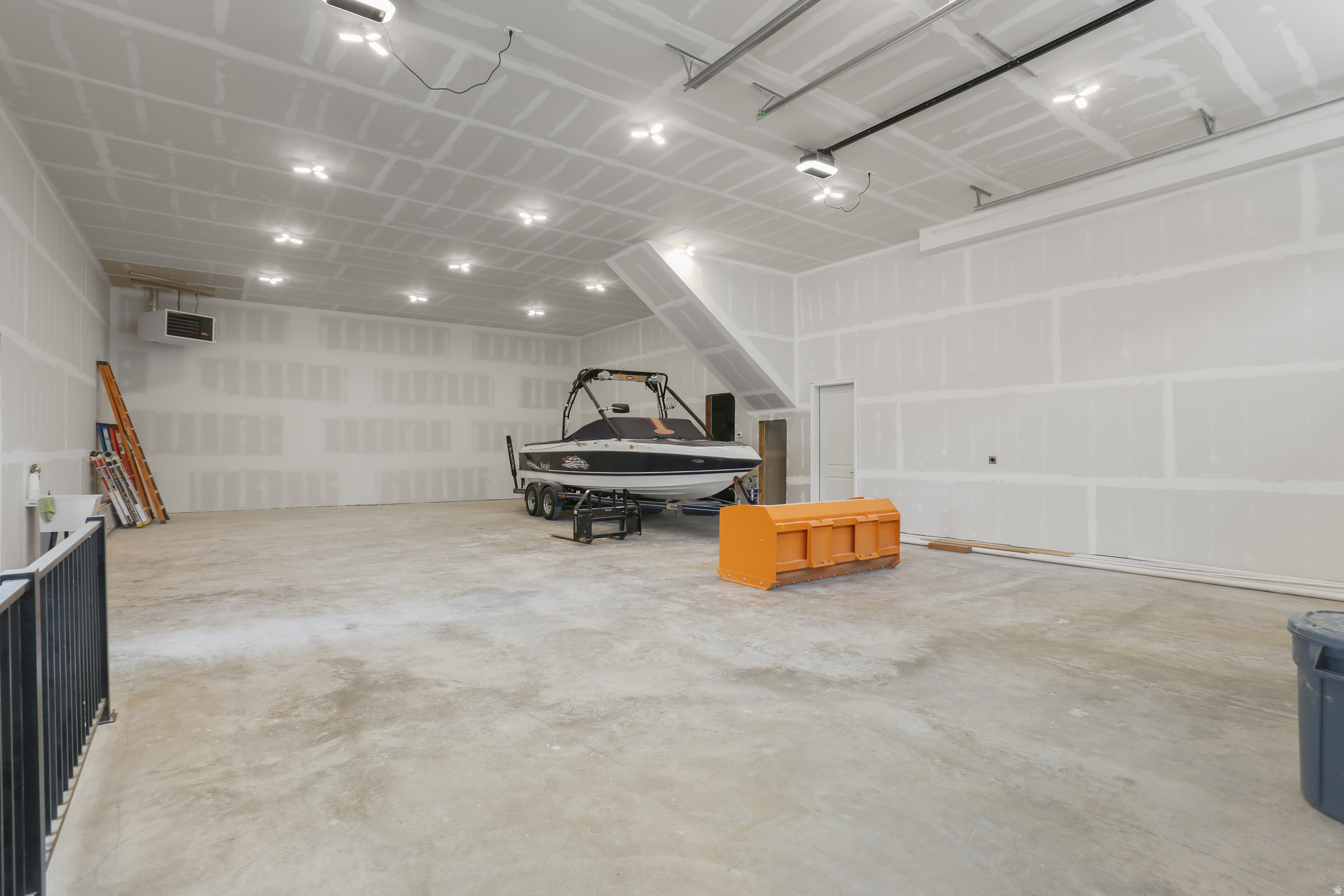 SIERRA VIEW ESTATES - Residential