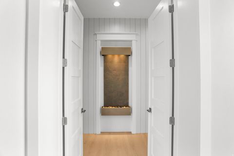 Tiny photo for 1354 S 800 E, Mapleton, UT 84664 (MLS # 2142607)