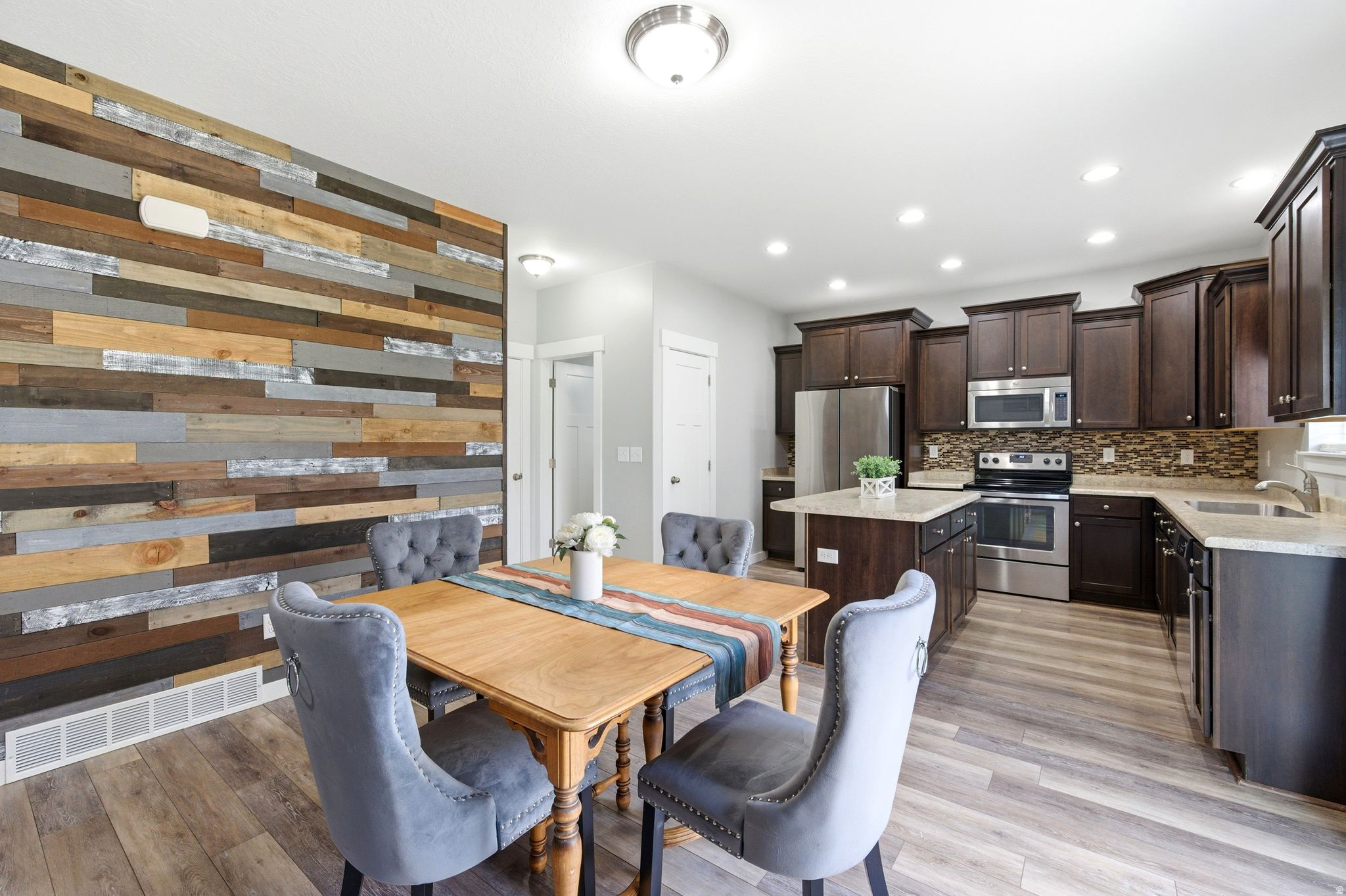 HERRIMAN TOWNE CENTER PLAT E - Residential