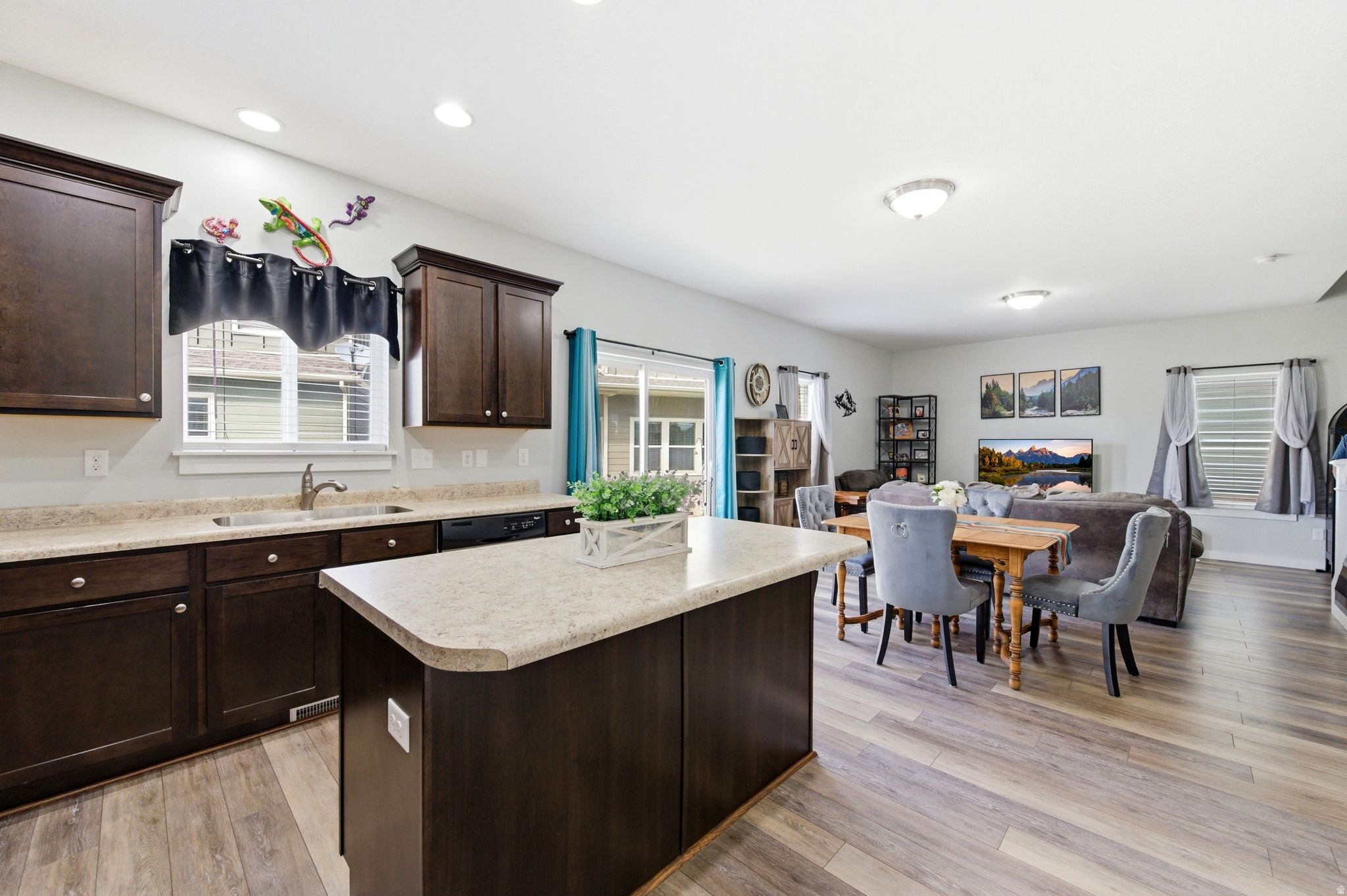 HERRIMAN TOWNE CENTER PLAT E - Residential