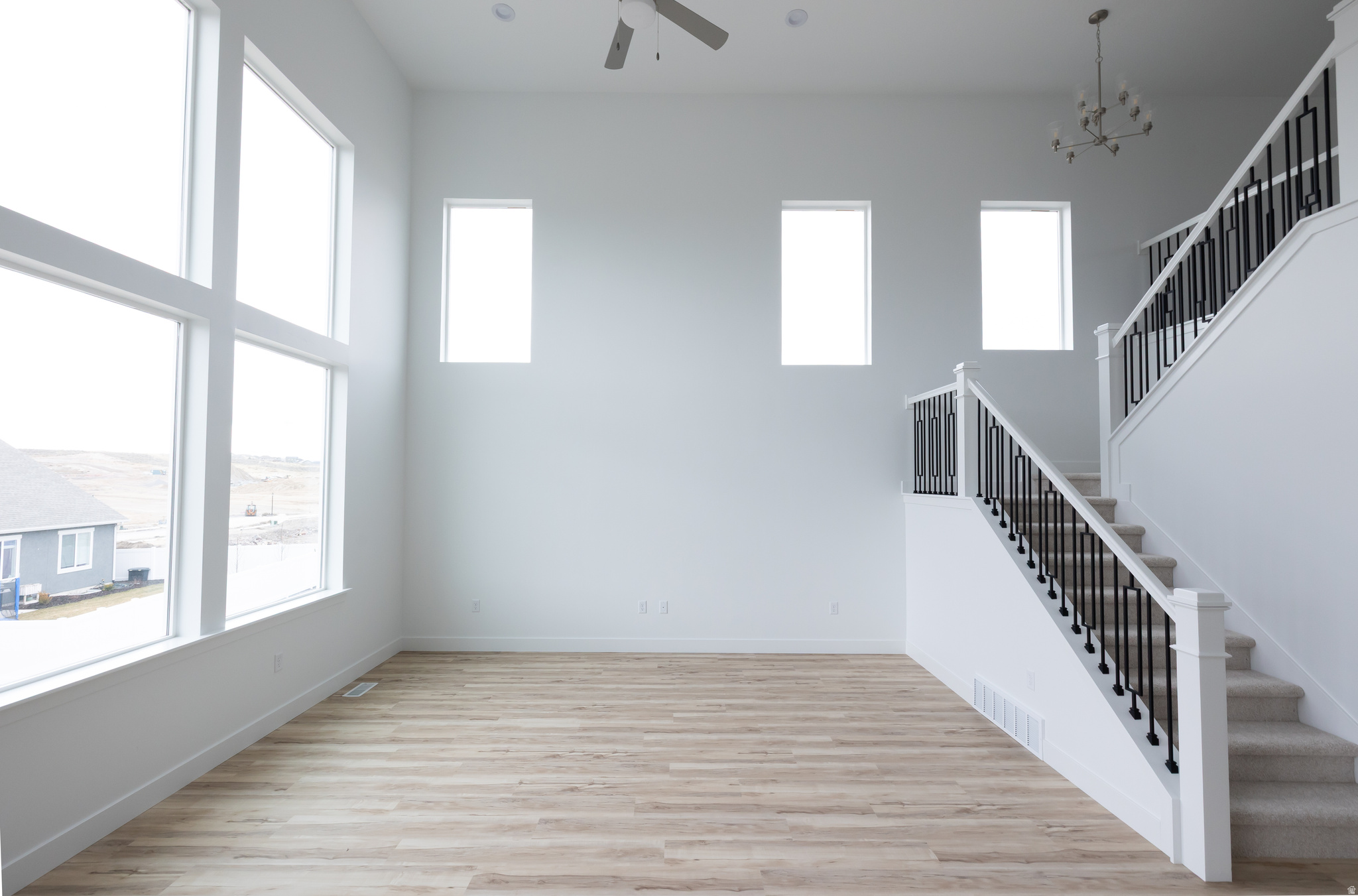 RIDGEHORNE - Residential