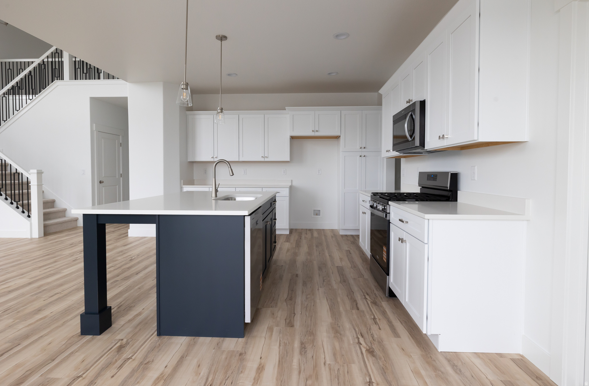 RIDGEHORNE - Residential