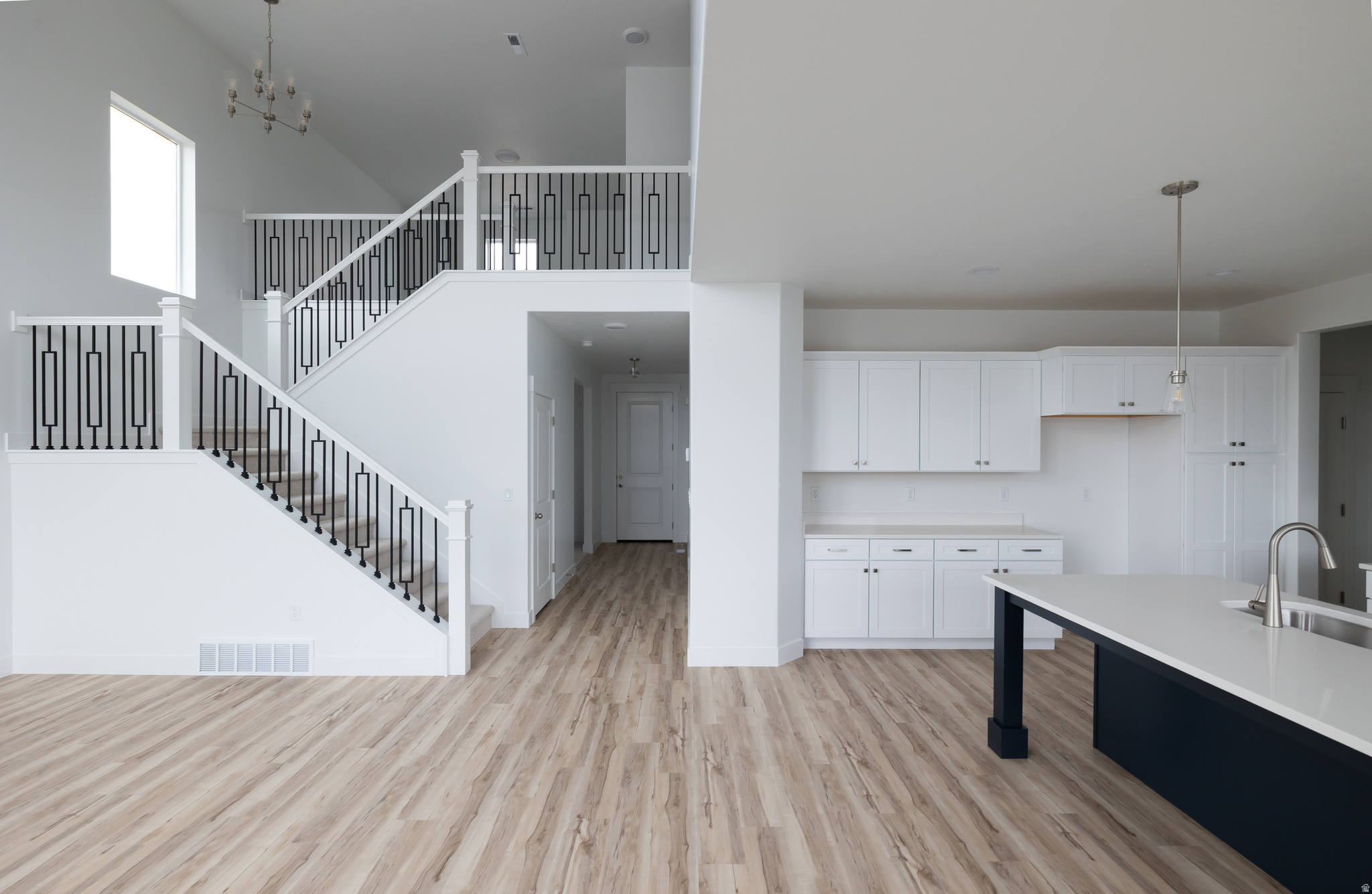 RIDGEHORNE - Residential