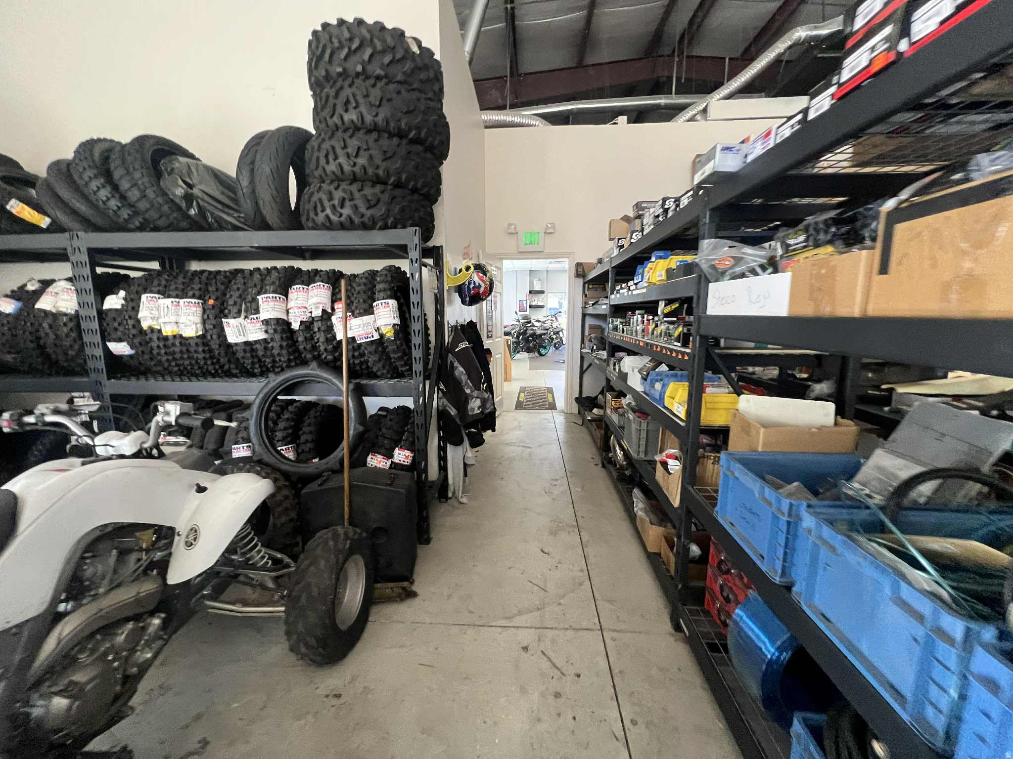 OGDEN INDUSTRIAL PARK - Commercial Lease