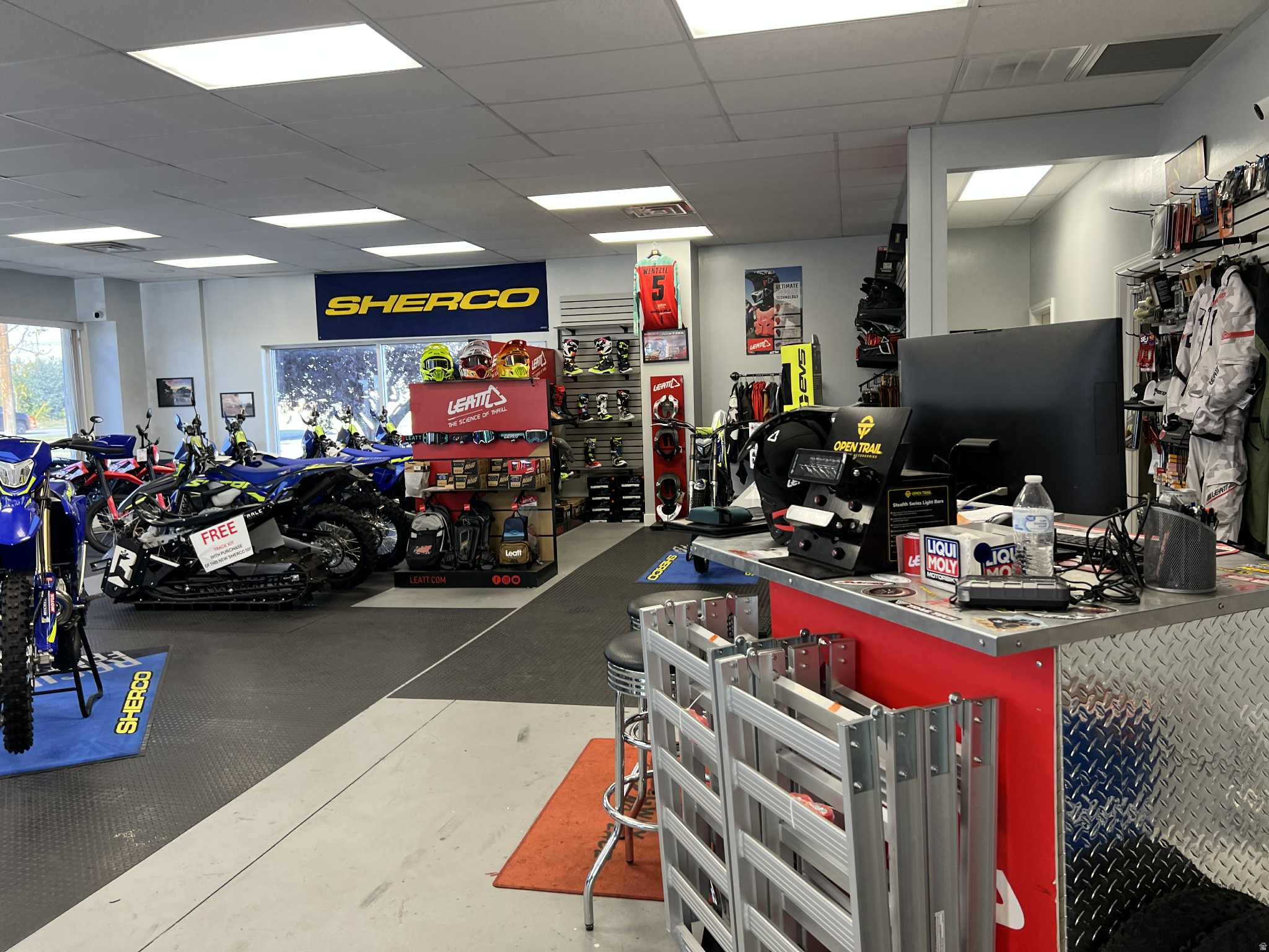 OGDEN INDUSTRIAL PARK - Commercial Lease