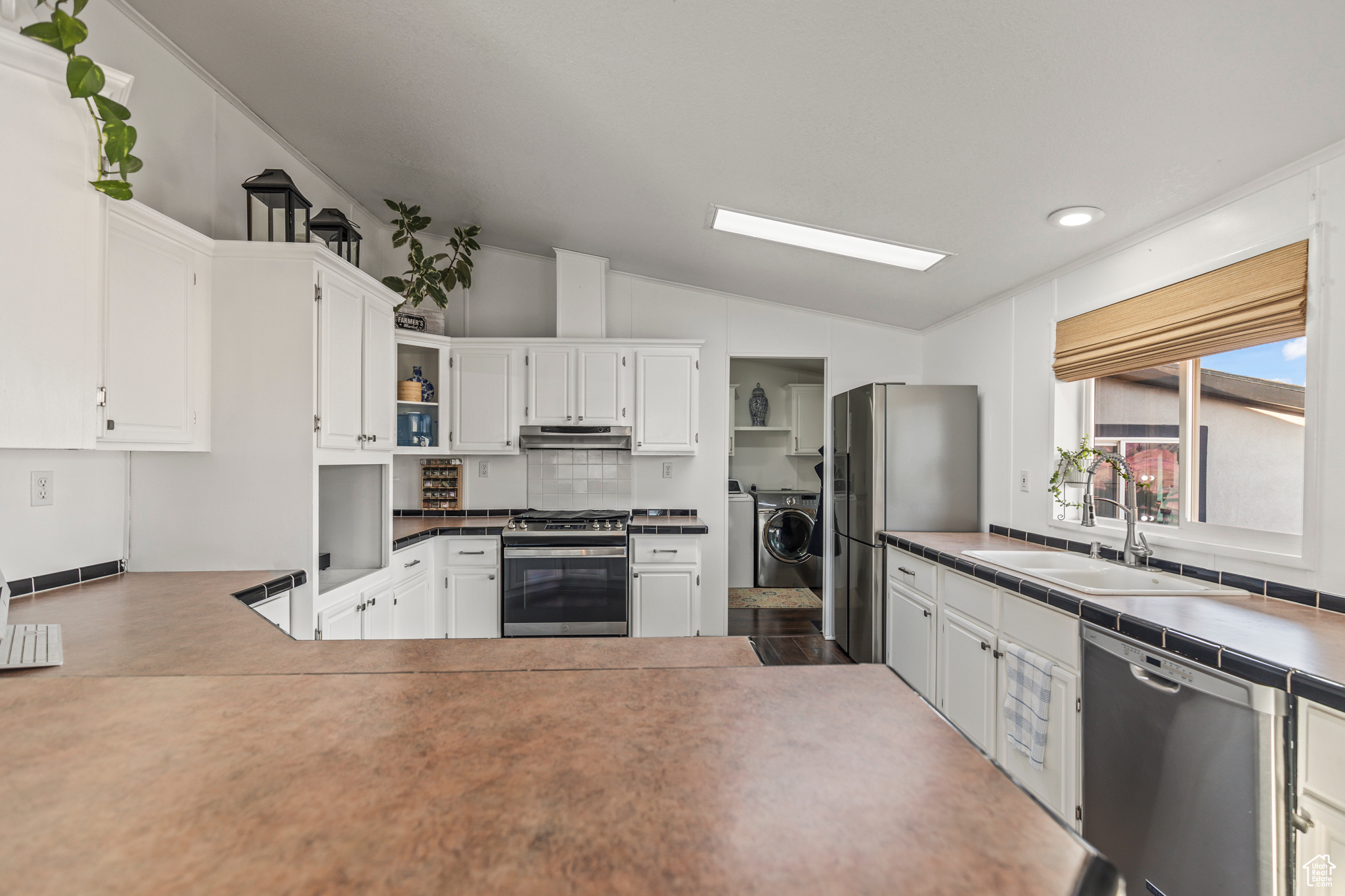 VERMILLION ESTATES - Residential