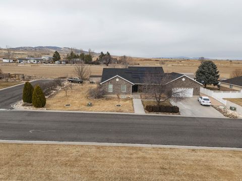 Homes For Sale - 117 E 350<br/> Sevier County, Aurora, UT 84620