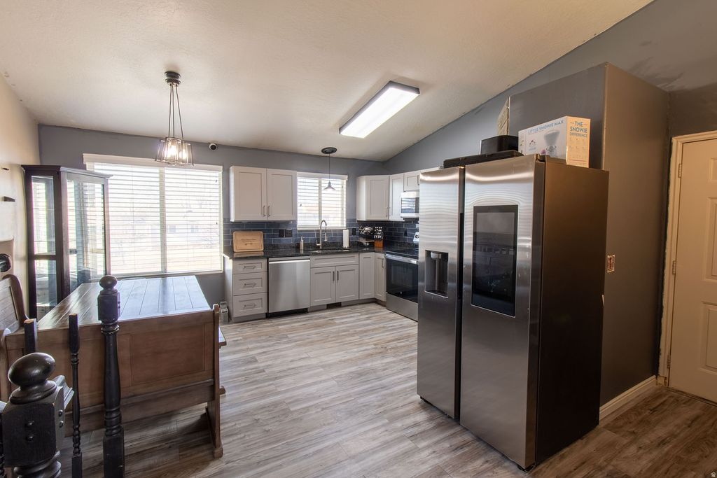 Photo of 64 N 250 W, Clearfield, UT 84015 (MLS # 2131990)