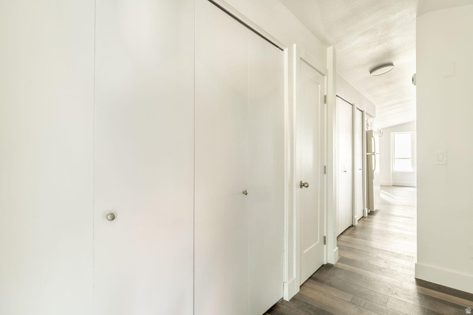 KINGS ROW EST 1 - Residential