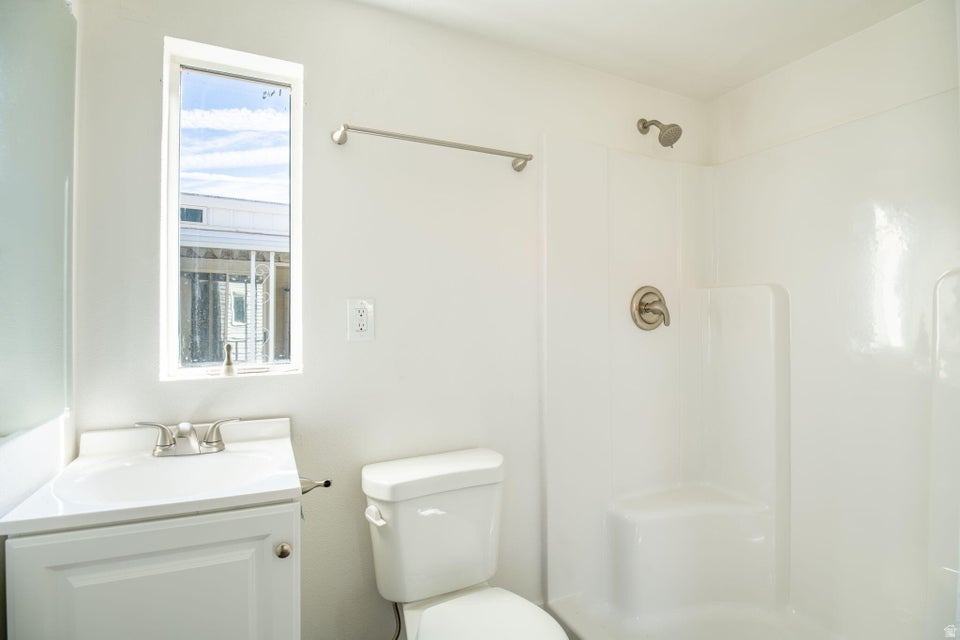 KINGS ROW EST 1 - Residential