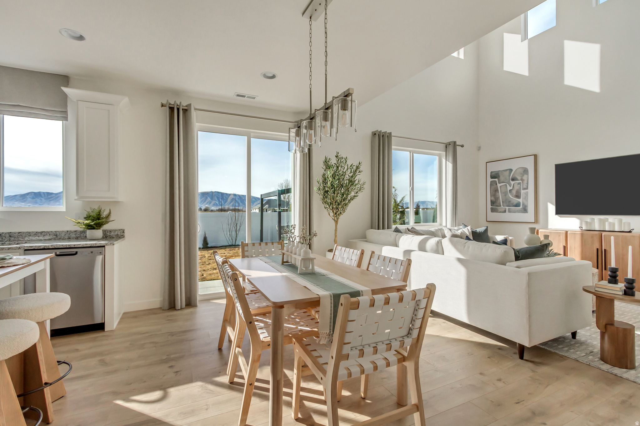 HARMONY PLACE - Residential