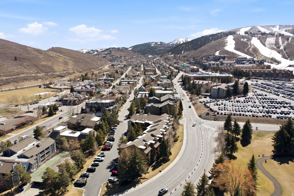 Photo of 1530 EMPIRE AVE #302, Park City, UT 84060 (MLS # 2150172)