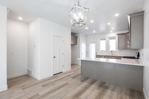 Tiny photo for 1062 S 2740 E, Spanish Fork, UT 84660 (MLS # 2142194)