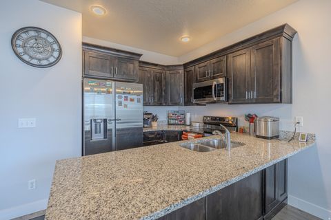 Tiny photo for 2388 W JADE WAY, West Haven, UT 84401 (MLS # 2137538)