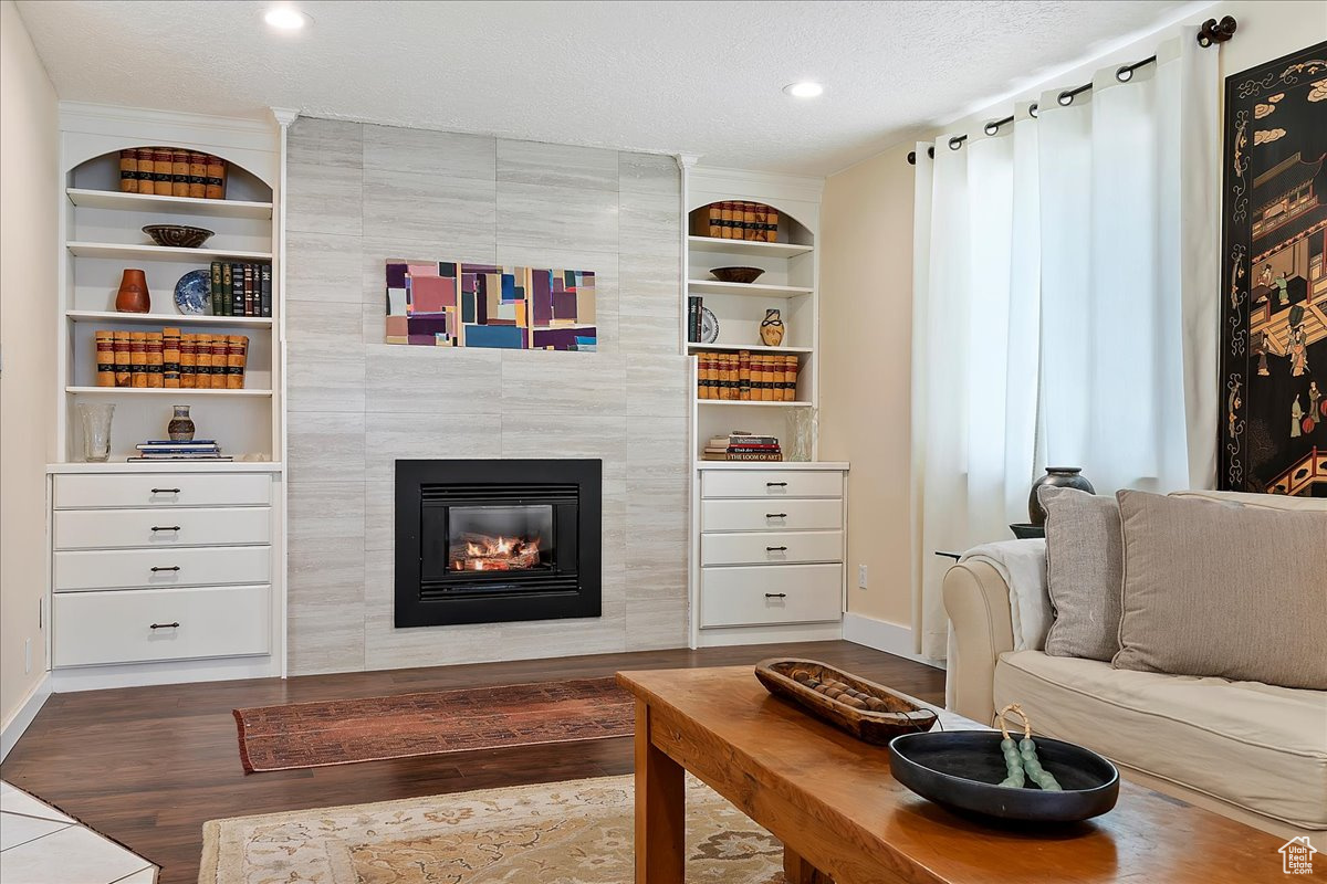 FERNWOOD HOLLOW - Residential