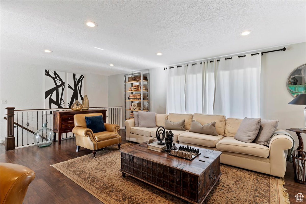 FERNWOOD HOLLOW - Residential
