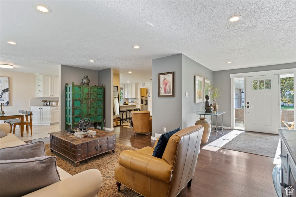 FERNWOOD HOLLOW - Residential