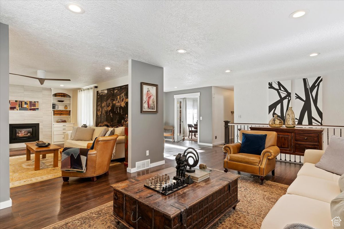 FERNWOOD HOLLOW - Residential