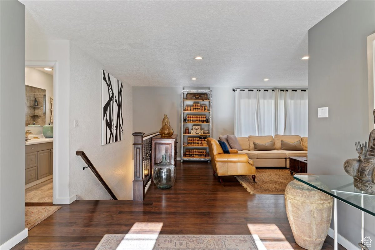 FERNWOOD HOLLOW - Residential