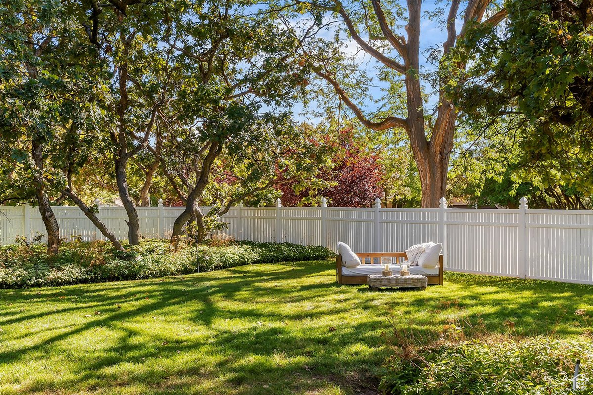 FERNWOOD HOLLOW - Residential