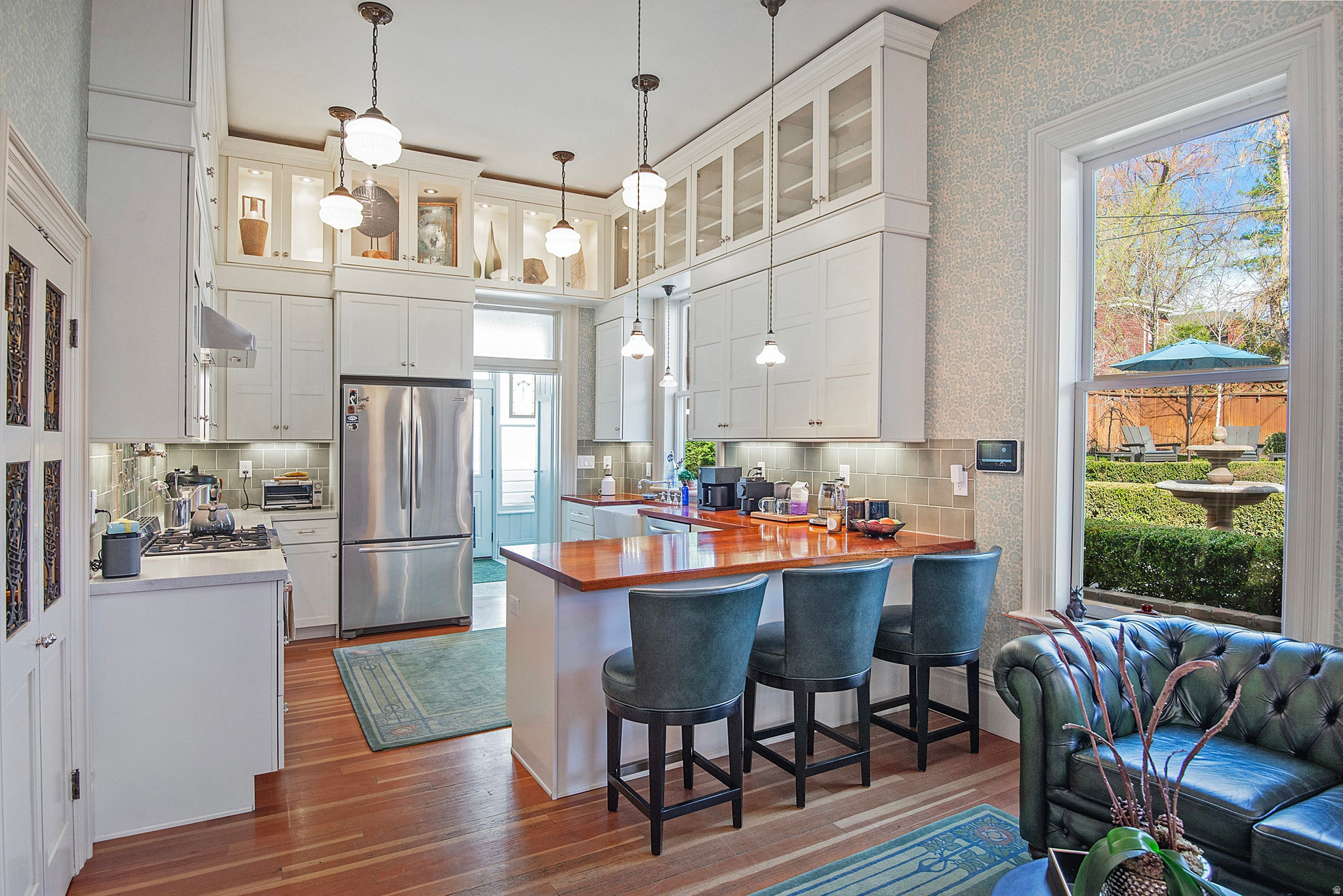 AVENUES HISTORIC - Residential