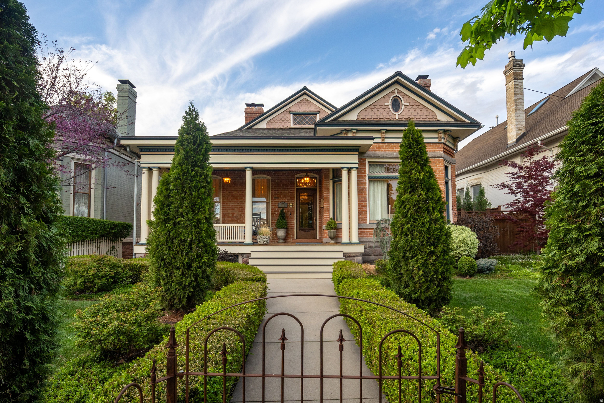 AVENUES HISTORIC - Residential