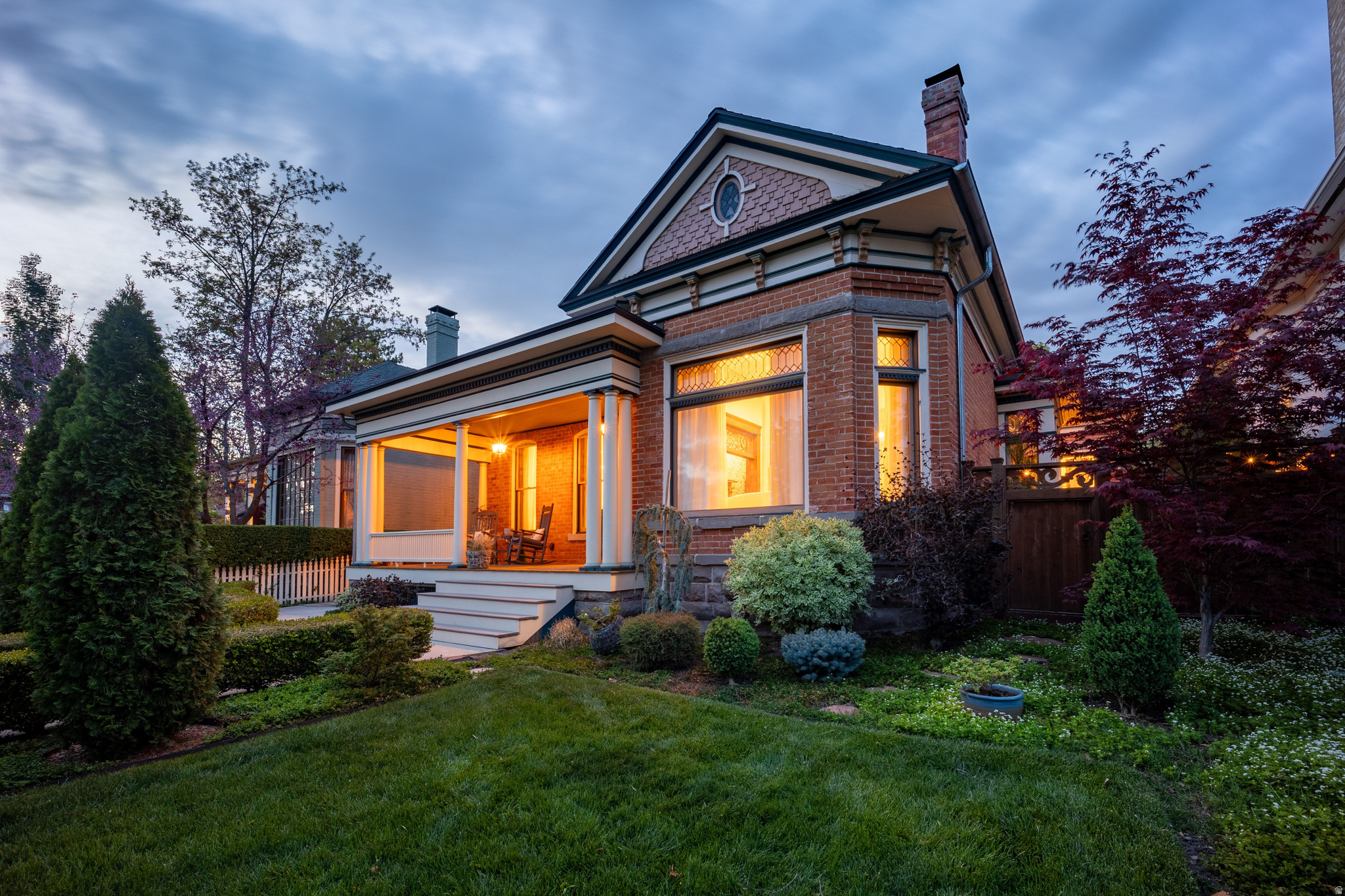AVENUES HISTORIC - Residential