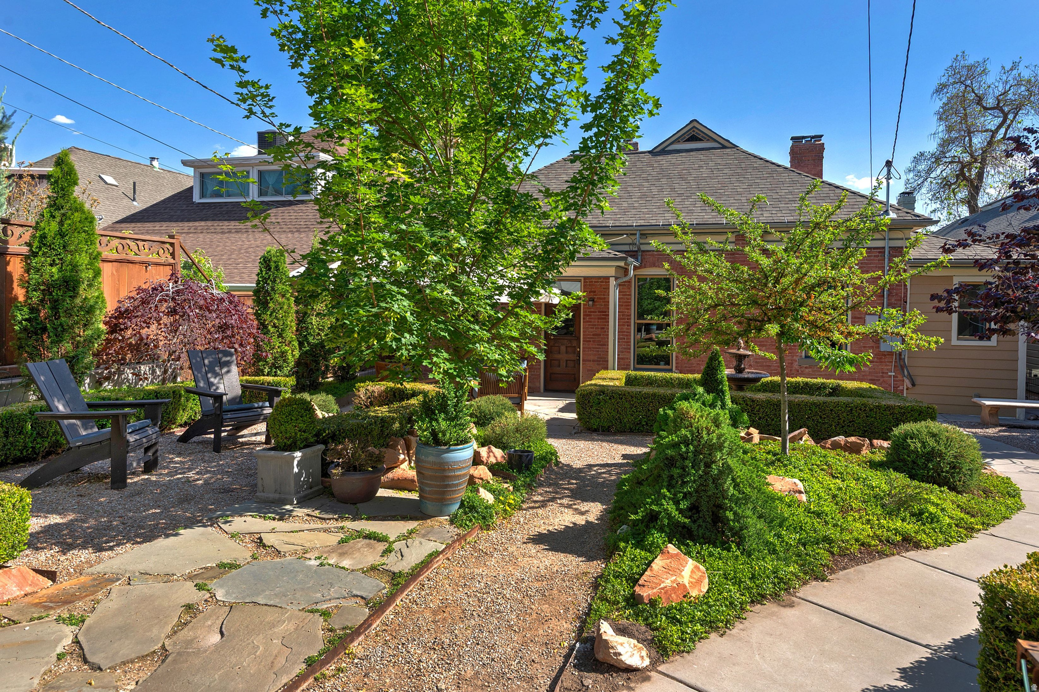 AVENUES HISTORIC - Residential