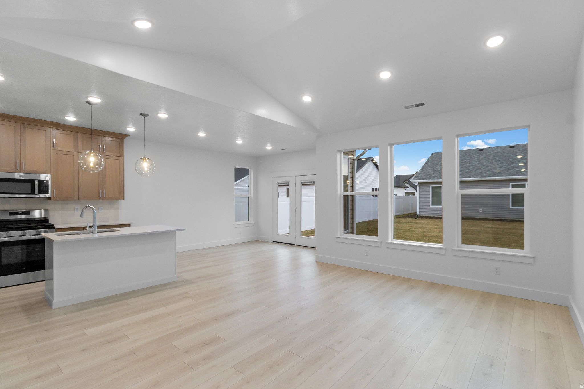 ARCHIBALD ESTATES - Residential