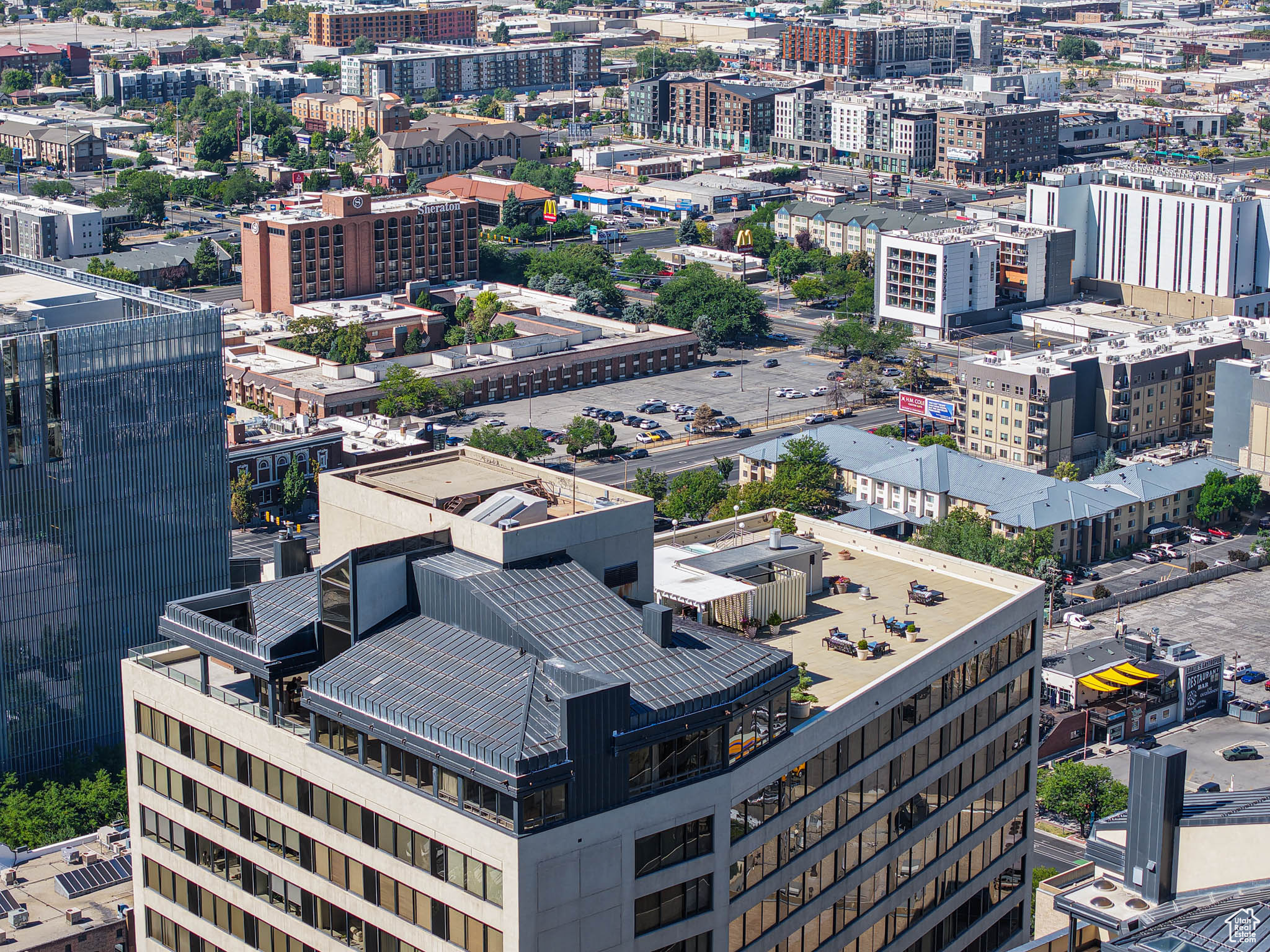 AMERICAN TOWERS CONDM - Residential